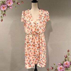 Gorgeous midi floral dress. 